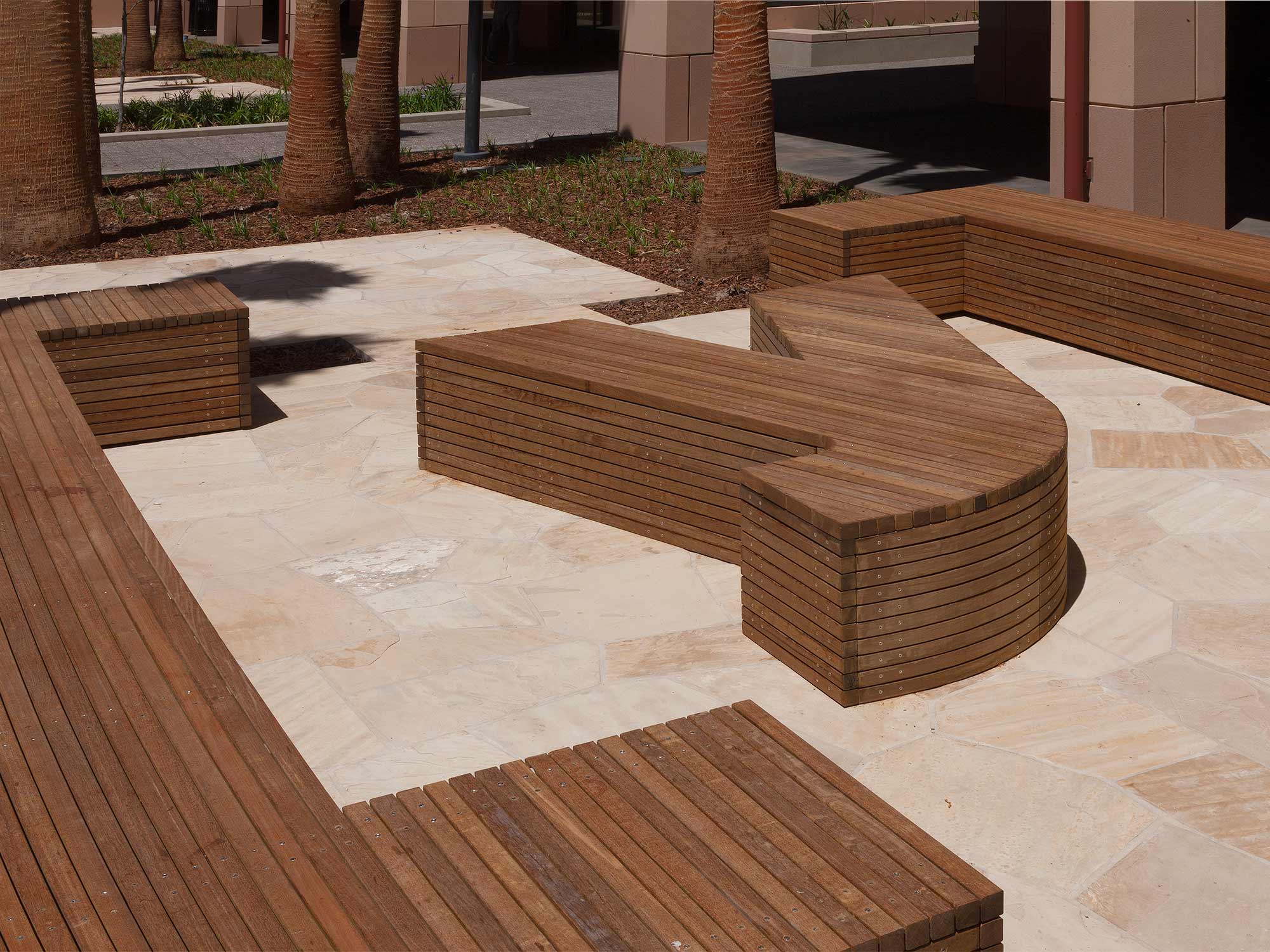 INSTALLATION (MOMENTS TO THE FUTURE AT STANFORD UNIVERSITY)